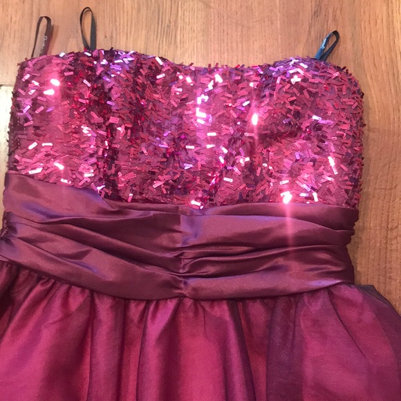💫BUNDLE💫 TWO FORMAL DRESSES SIZE 11 - Picture 6 of 7